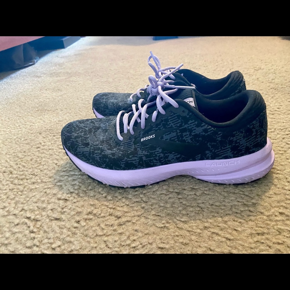 Brooks Launch 6 size 7.5 women’s